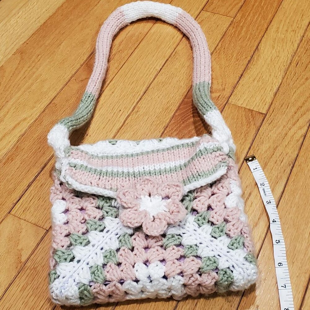 Crossbody Granny Style Triangle Bag